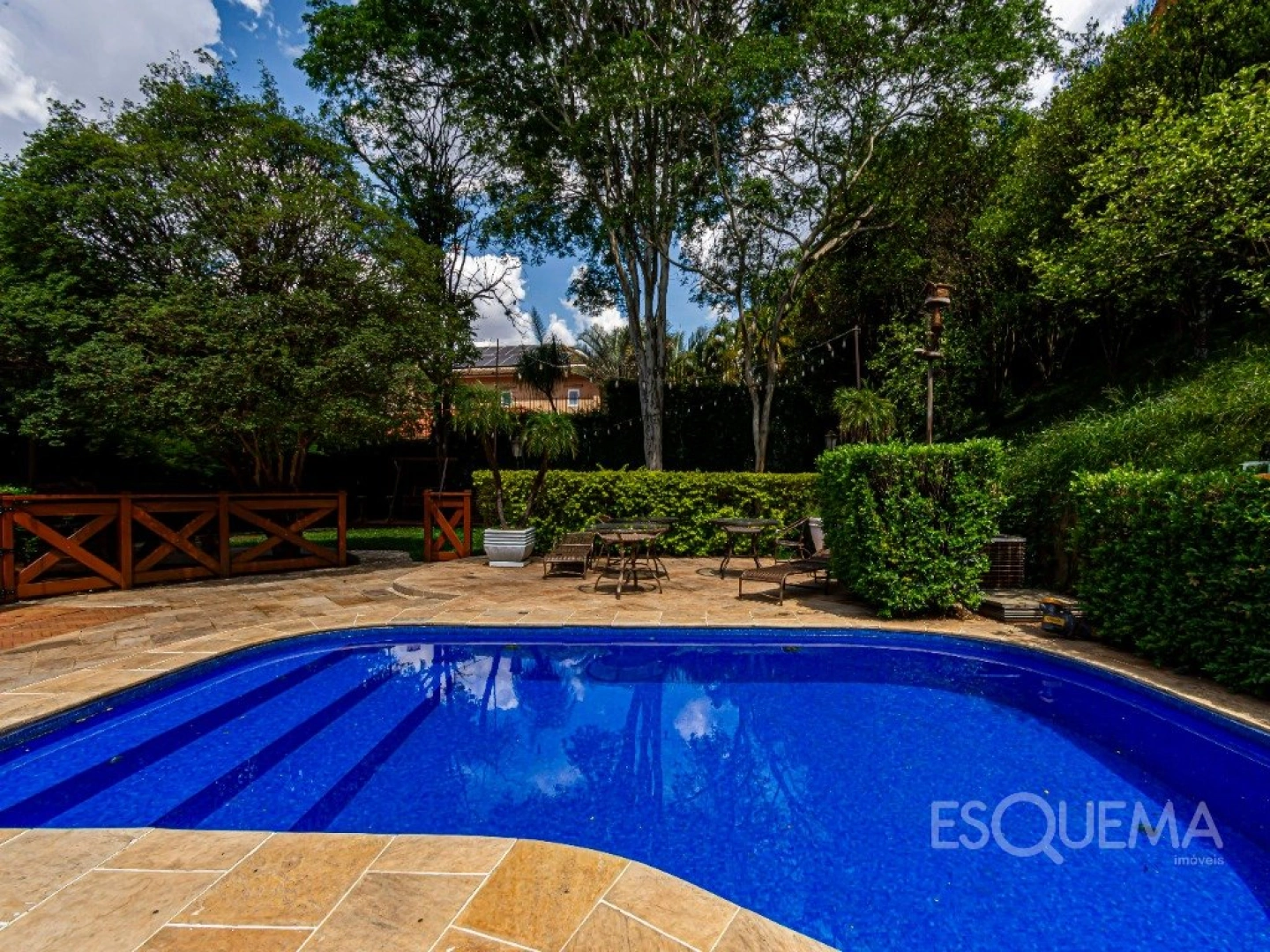 Casa no Jardim Guedala com área externa completa - Imagem 2