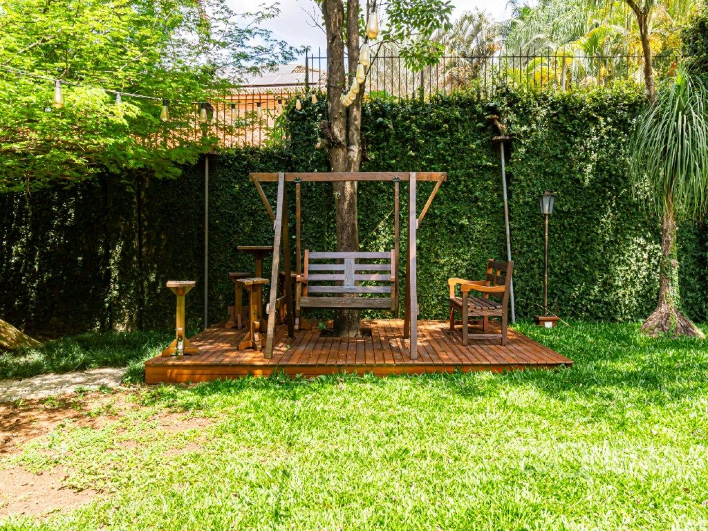 Casa no Jardim Guedala com área externa completa - Imagem 5