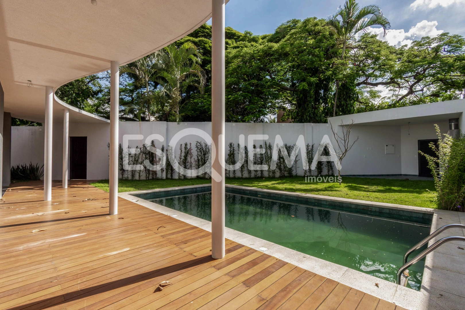 Casa ao lado do Parque Ibirapuera no Jardim Luzitania - Imagem 1