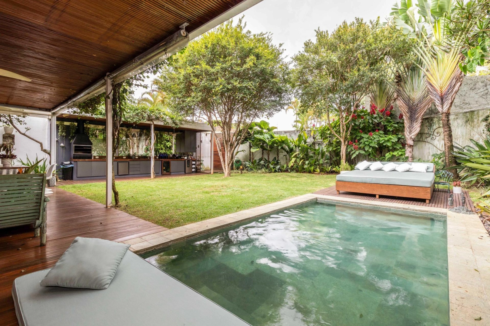 Casa bem iluminada e com vista privilegiada - Imagem 1