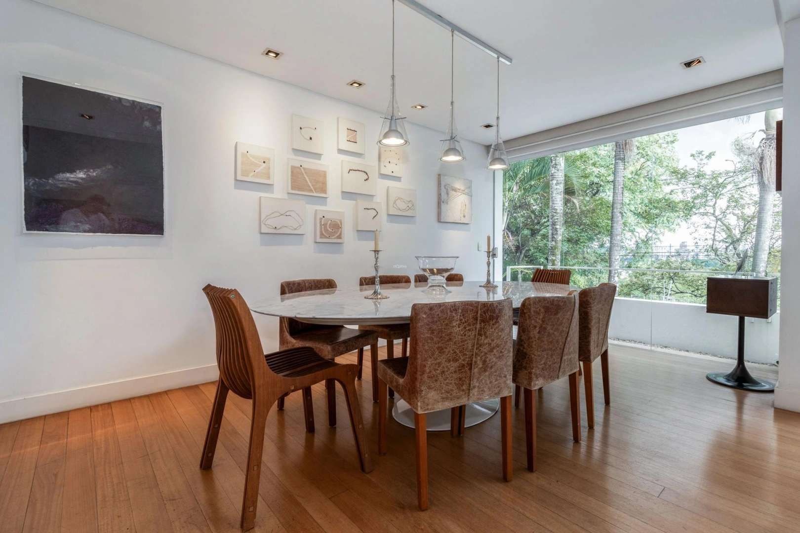 Casa bem iluminada e com vista privilegiada - Imagem 9