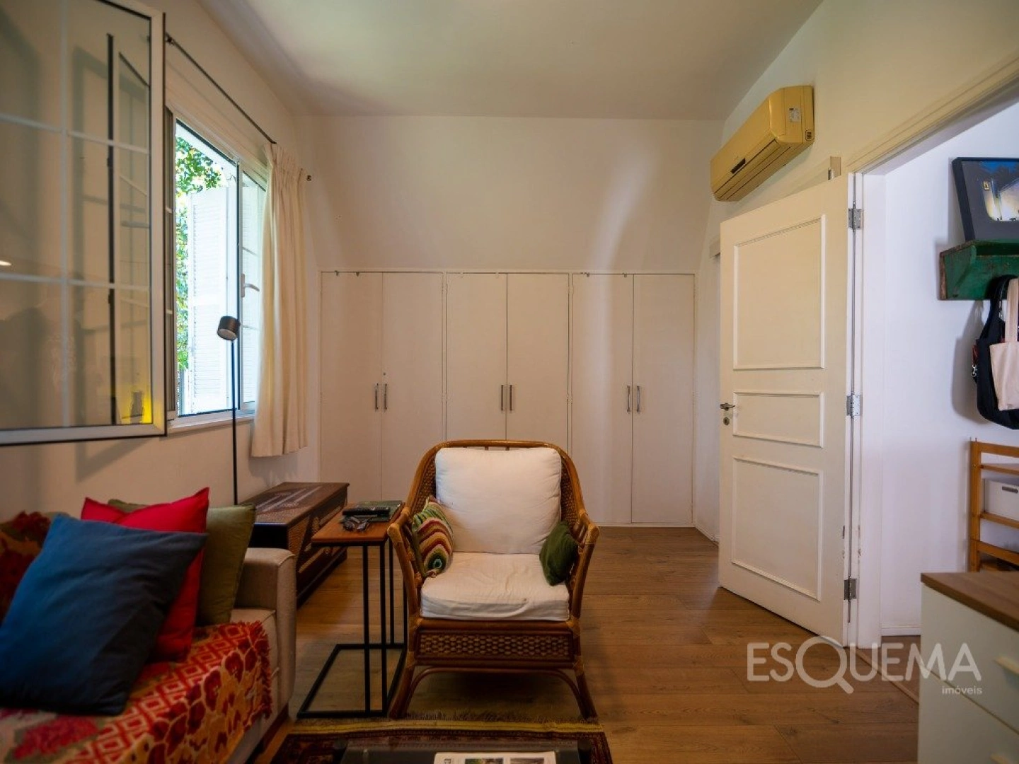 Casa reformada na melhor rua do Jardim Paulistano - Imagem 12