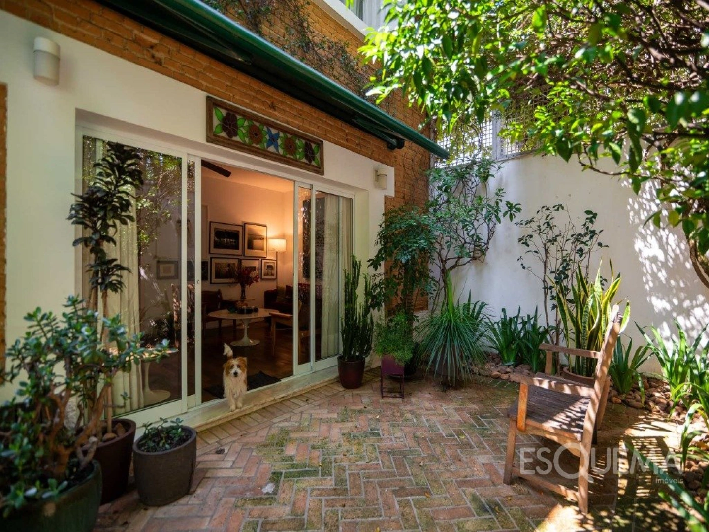 Casa reformada na melhor rua do Jardim Paulistano - Imagem 15