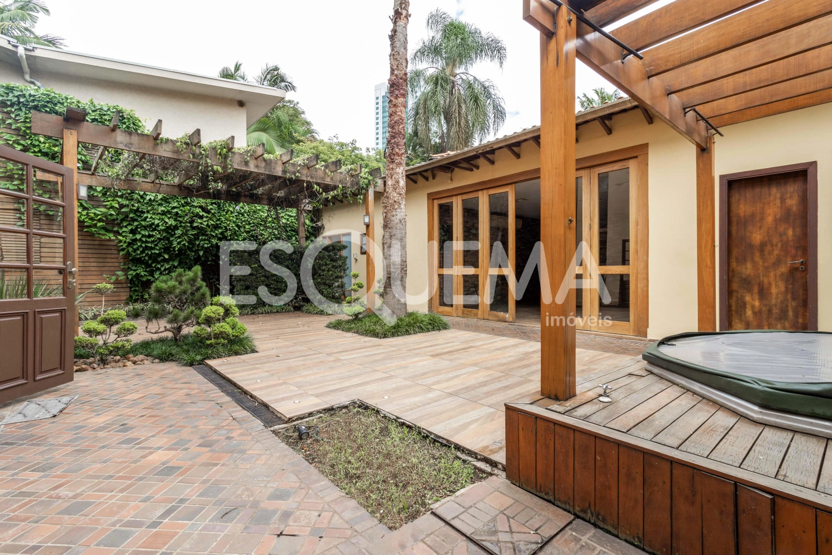 Casa com projeto contemporâneo - Imagem 2