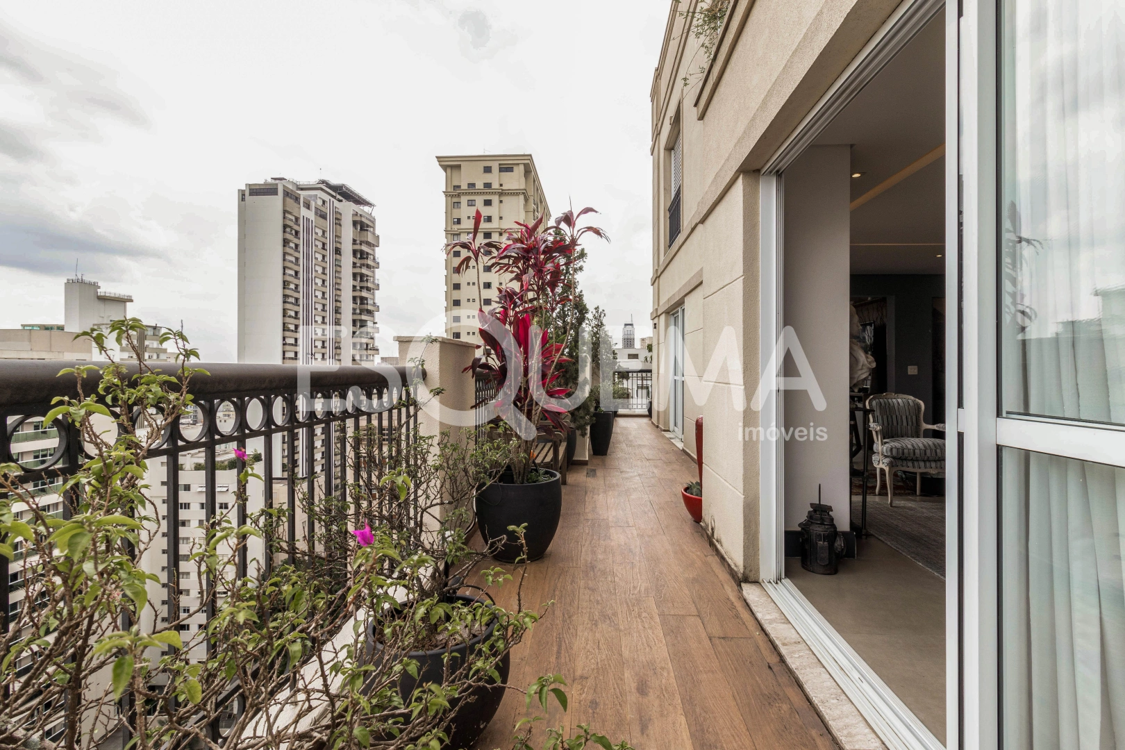 Cobertura duplex com vista privilegiada - Imagem 4