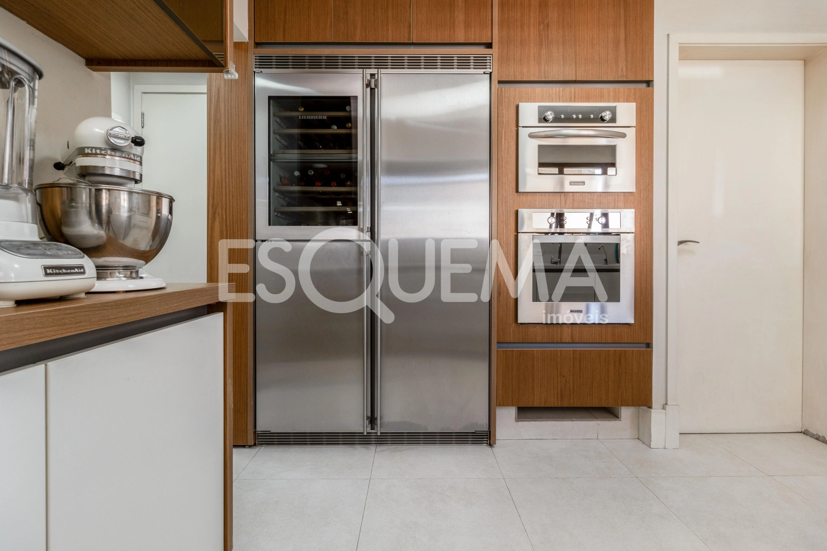 Apartamento com vista livre na melhor rua do bairro - Imagem 10