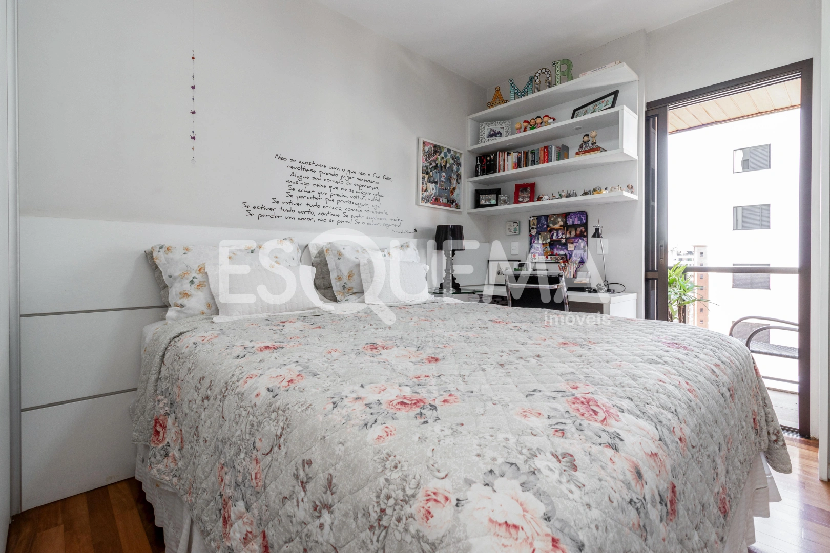 Apartamento com vista livre na melhor rua do bairro - Imagem 12
