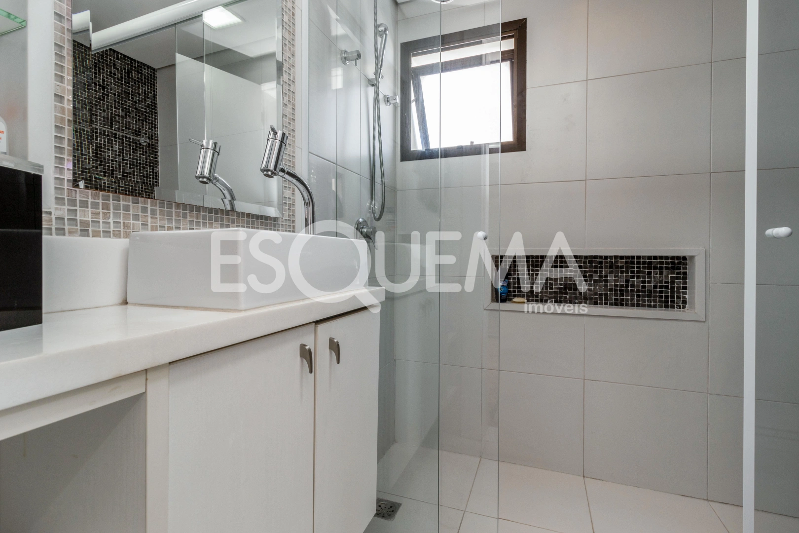 Apartamento com vista livre na melhor rua do bairro - Imagem 13