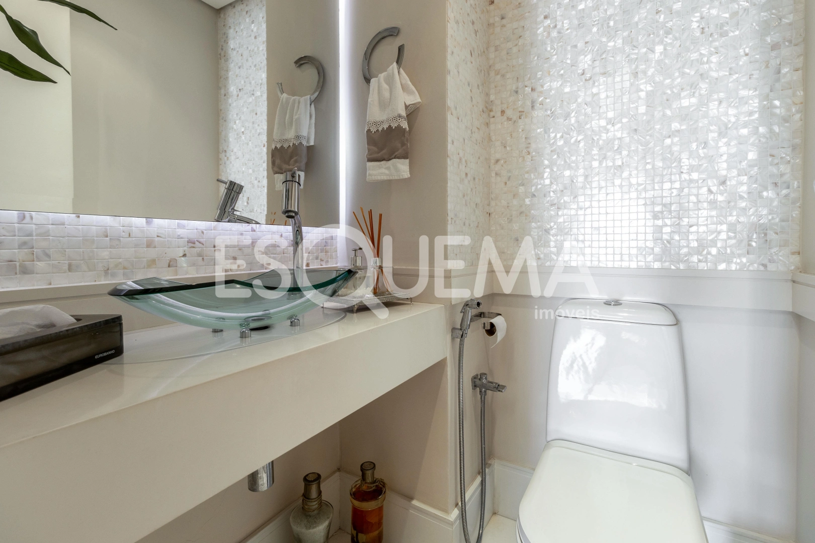Apartamento com vista livre na melhor rua do bairro - Imagem 7