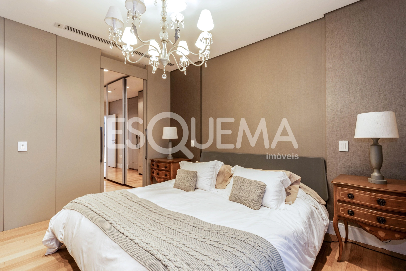 Cobertura em prédio de Philippe Starck, com vista para a Faria Lima - Imagem 13