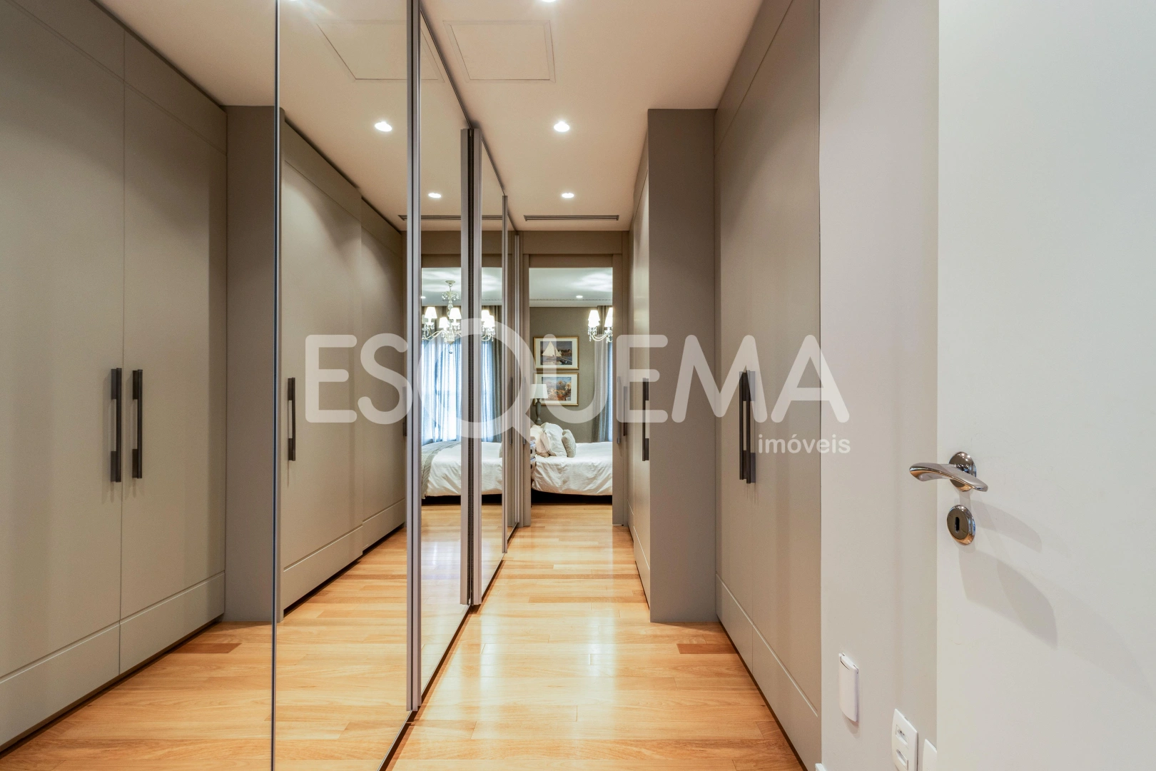 Cobertura em prédio de Philippe Starck, com vista para a Faria Lima - Imagem 14