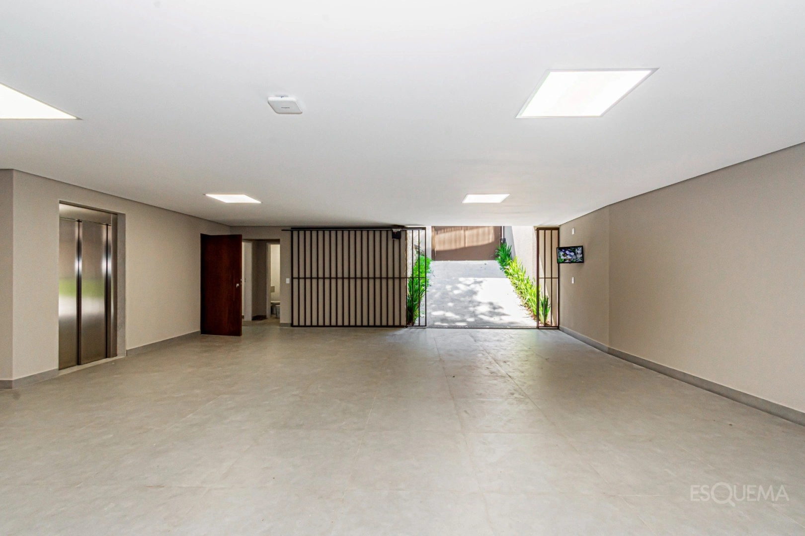 Casa nova e moderna em região privilegiada - Imagem 12