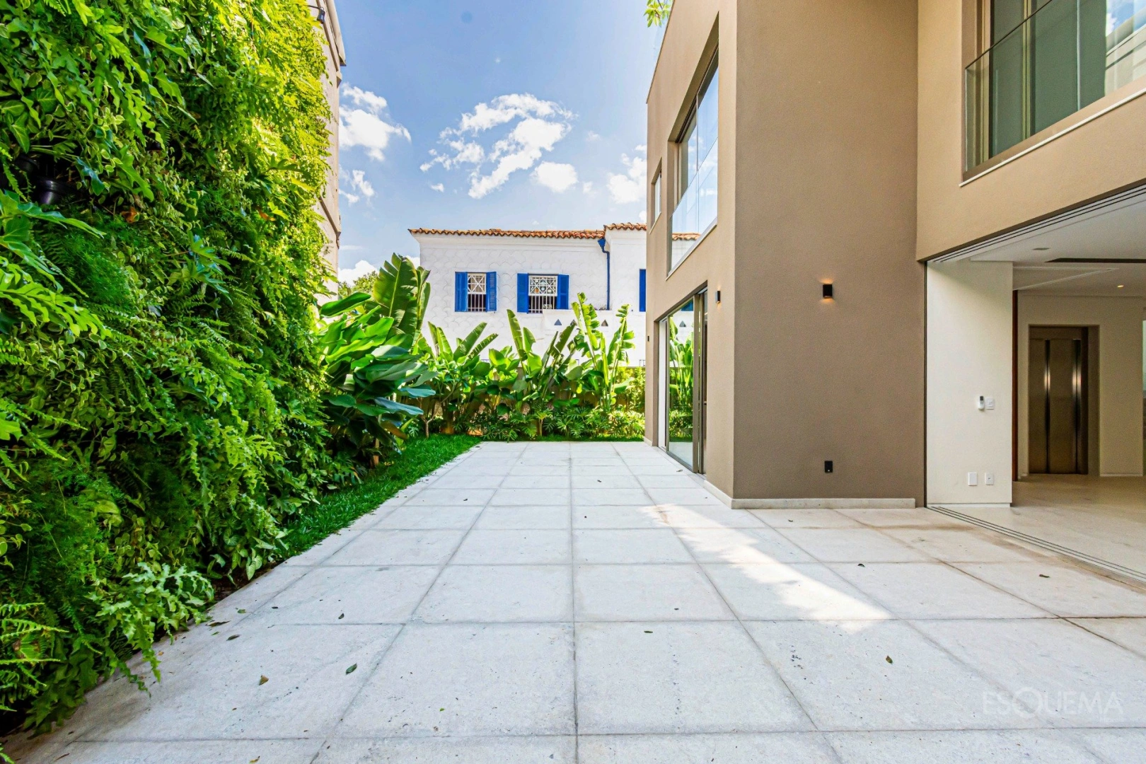 Casa nova e moderna em região privilegiada - Imagem 8