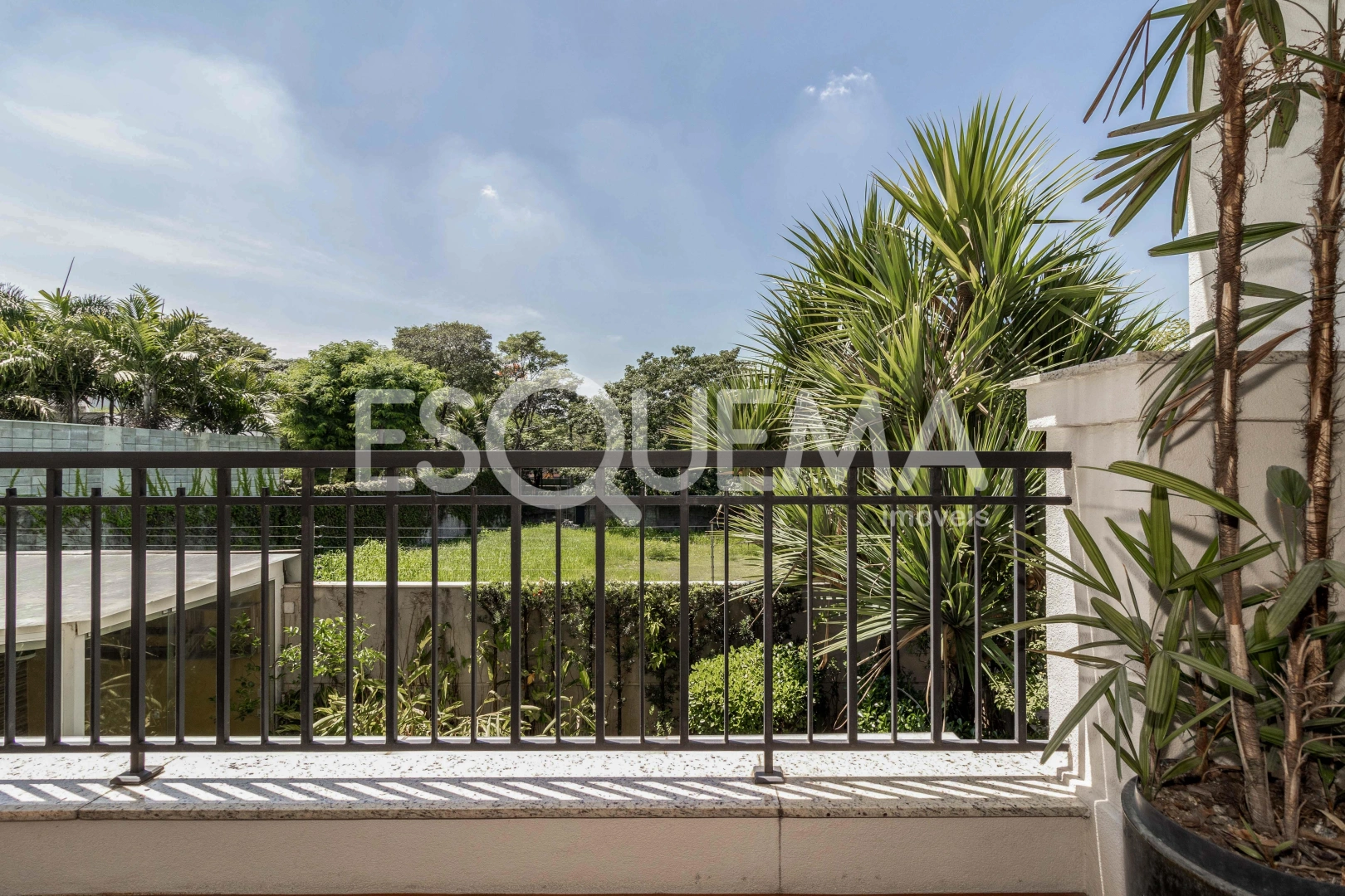 Em frente ao Parque Villa Lobos, apartamento reformado, com amplo living - Imagem 15
