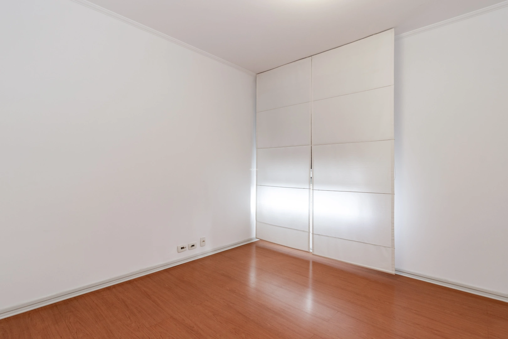 Apartamento espaçoso, localizado na parte baixa do Jardins - Imagem 8