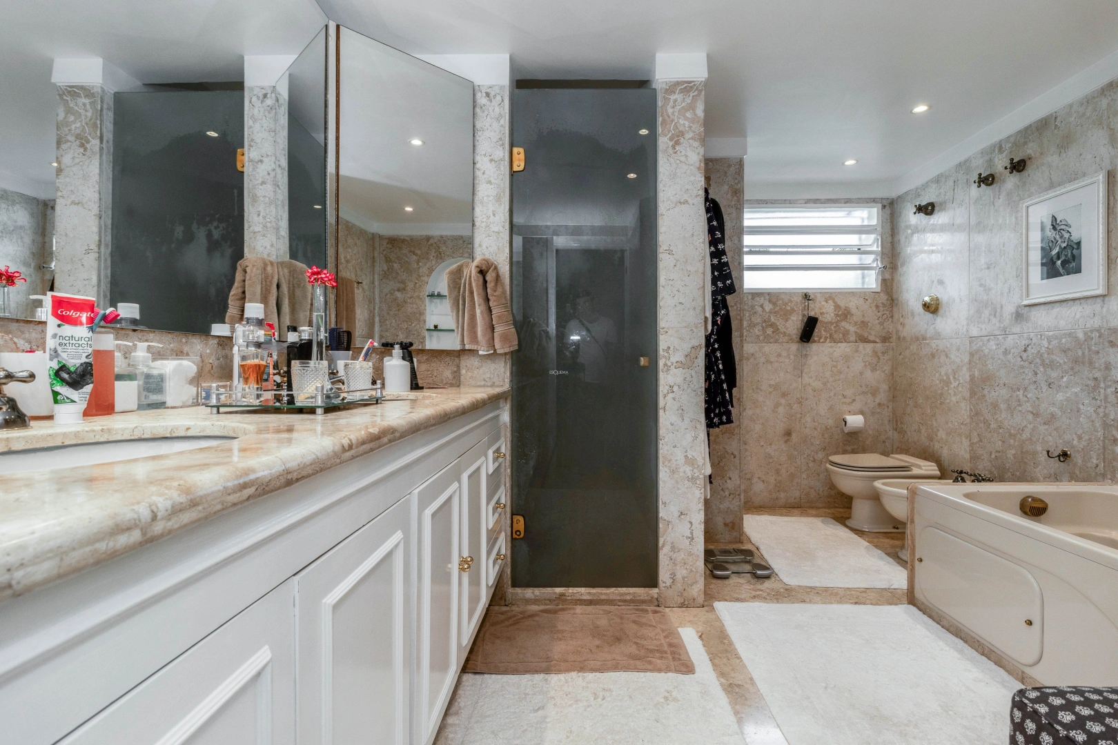 Casa semi térrea, com estilo clássico - Imagem 14
