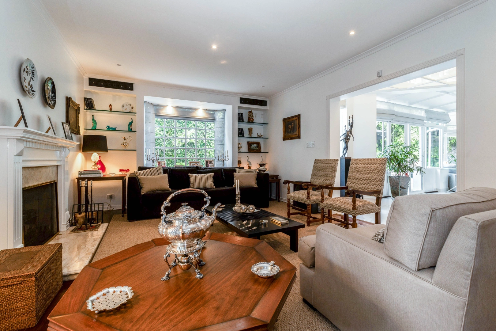 Casa semi térrea, com estilo clássico - Imagem 5