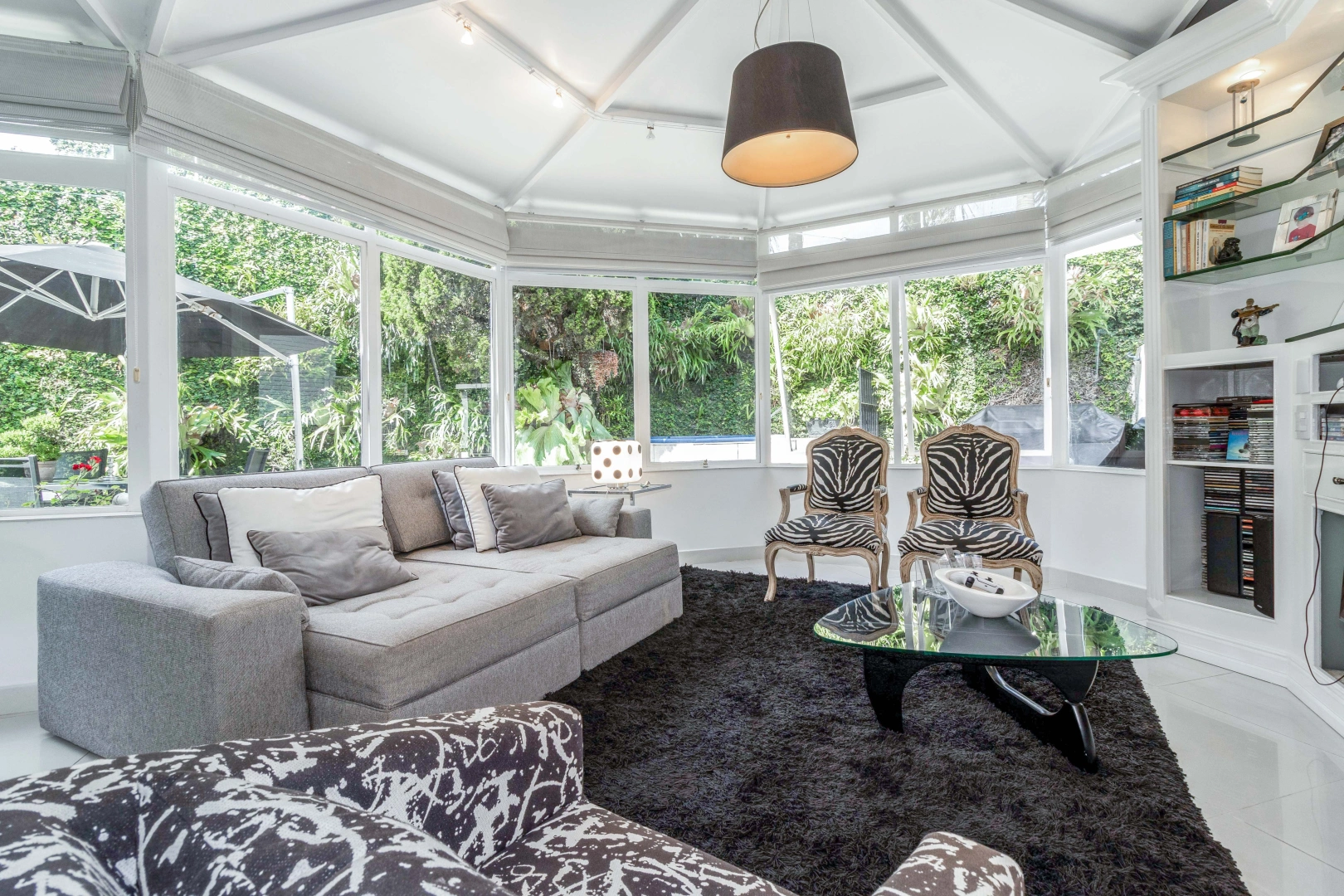 Casa semi térrea, com estilo clássico - Imagem 7