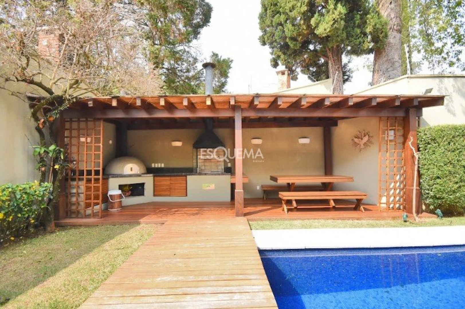 Casa moderna e atualizada - Imagem 3