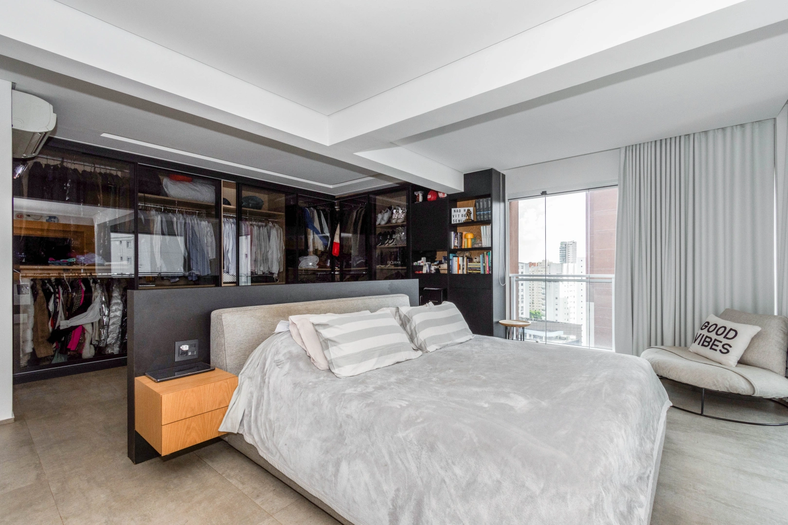 Apartamento duplex com reforma moderna - Imagem 11