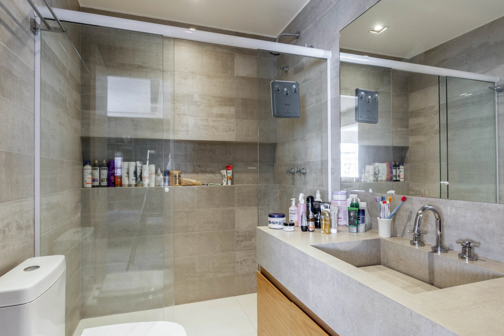 Apartamento duplex com reforma moderna - Imagem 12