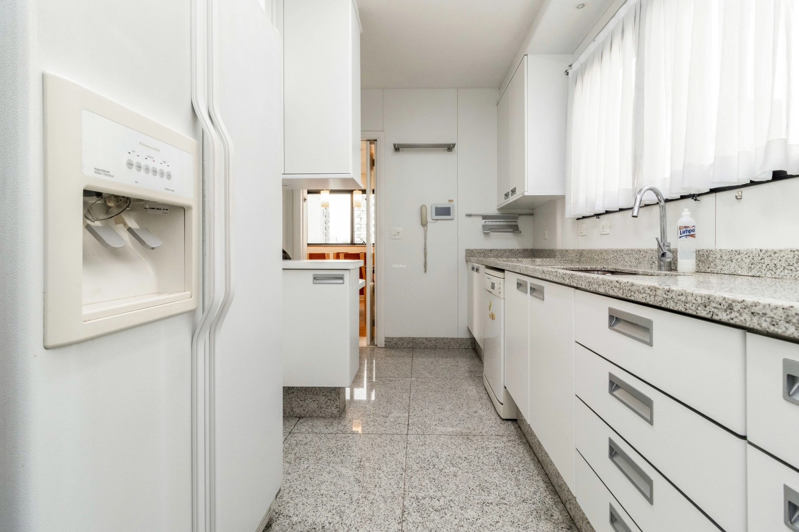 Apartamento com 4 dormitórios - Imagem 10