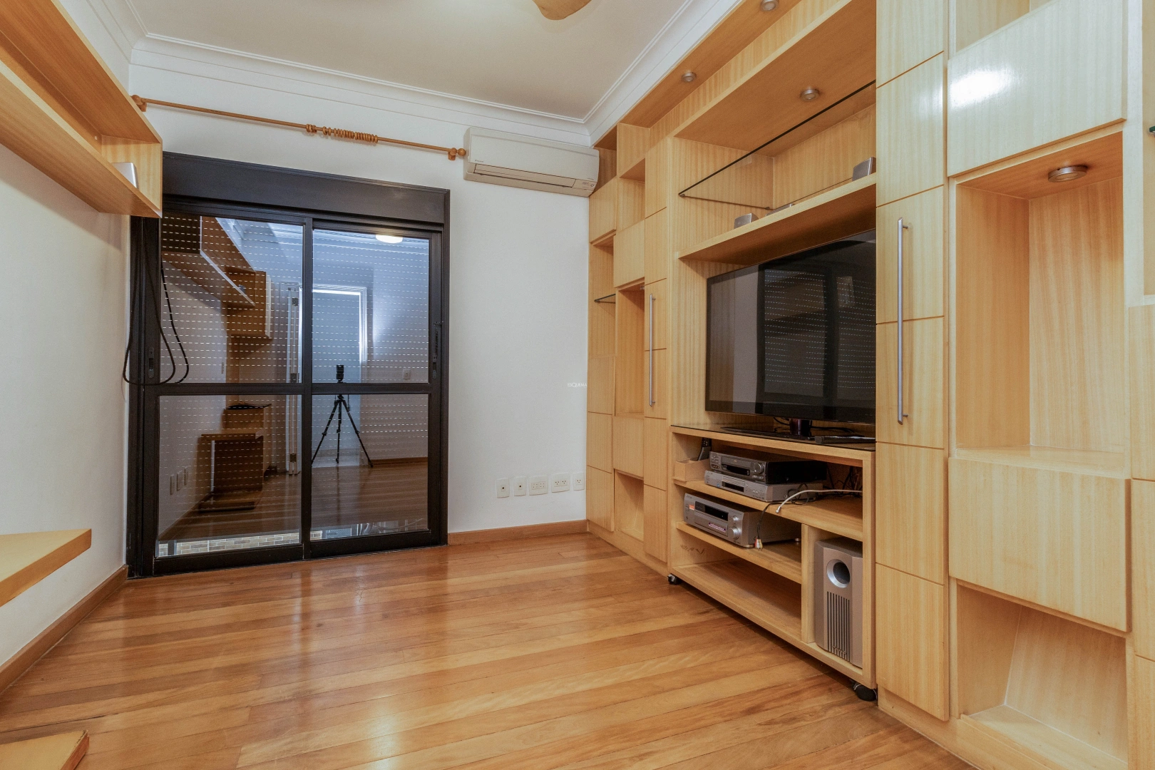 Apartamento com 4 dormitórios - Imagem 8