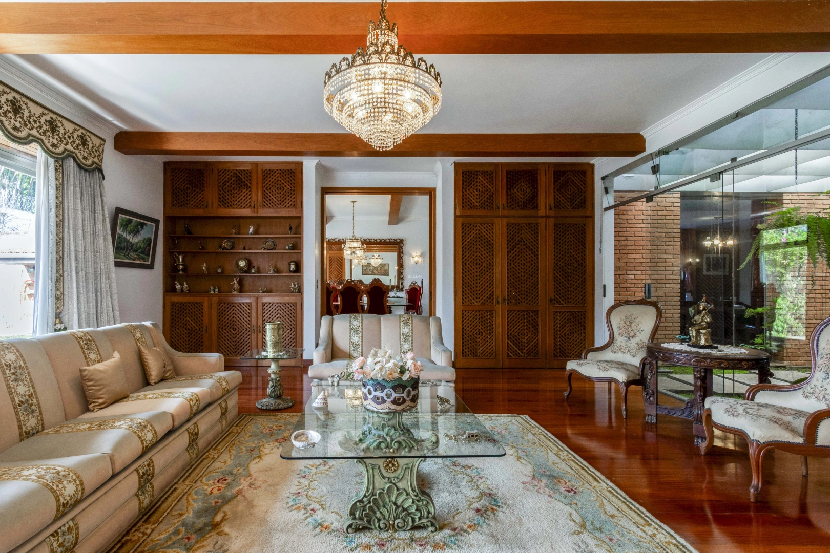 Casa ampla e confortável - Imagem 10