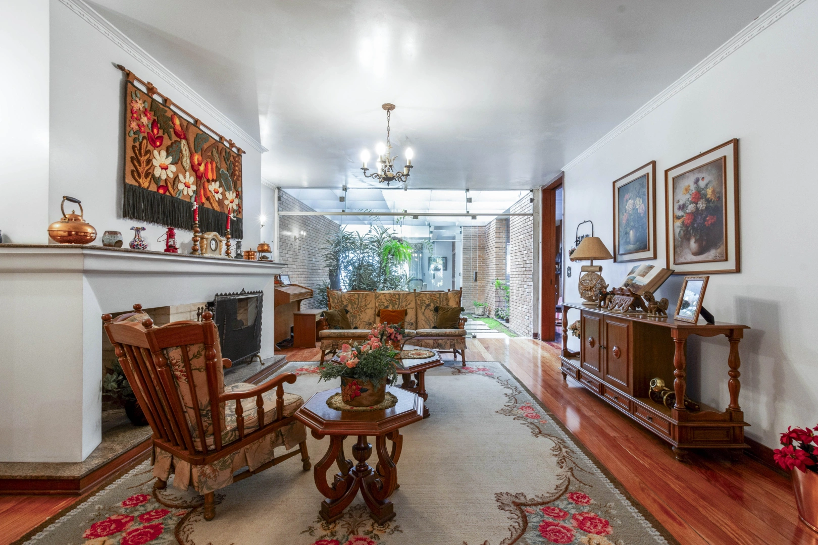 Casa ampla e confortável - Imagem 5
