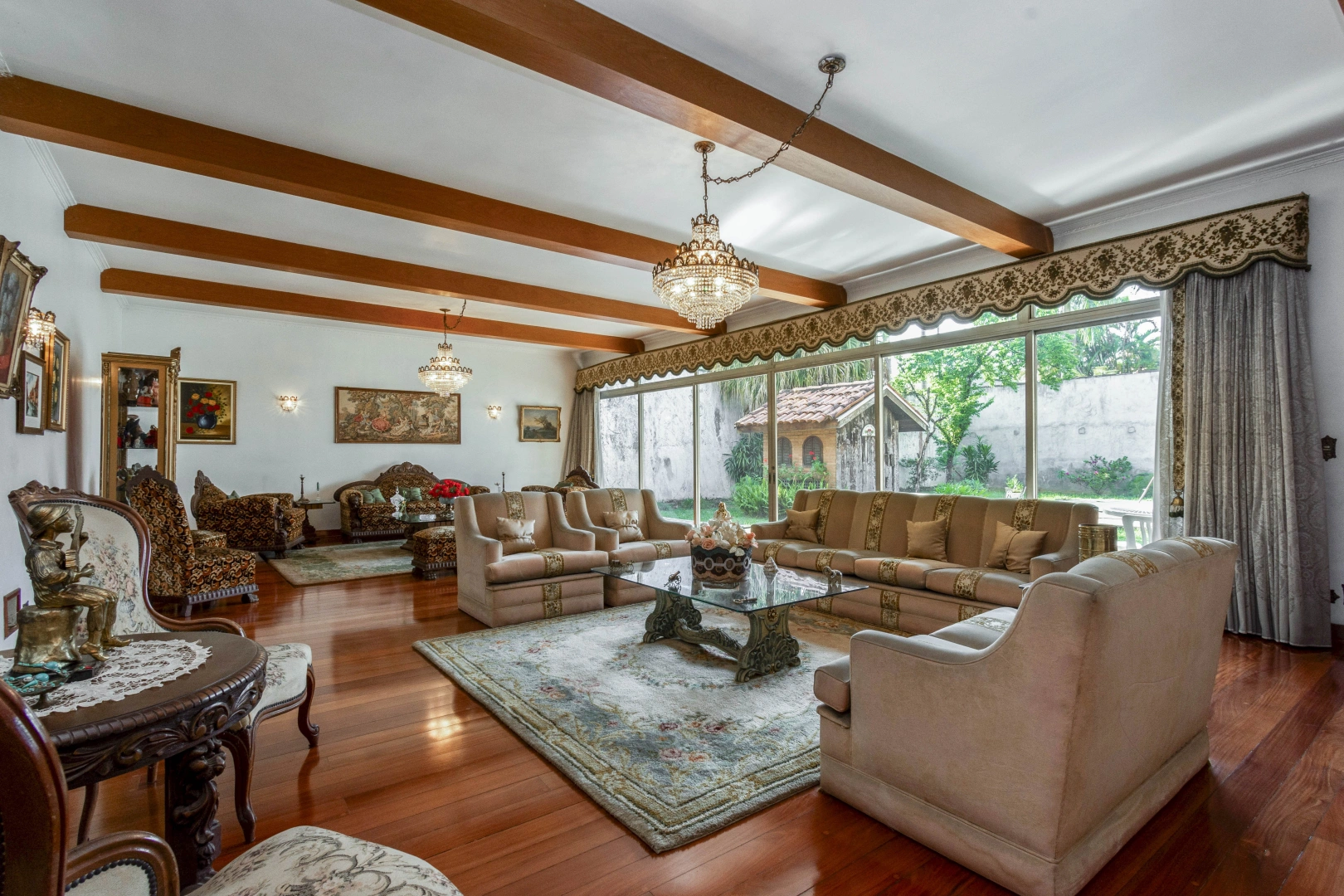 Casa ampla e confortável - Imagem 7