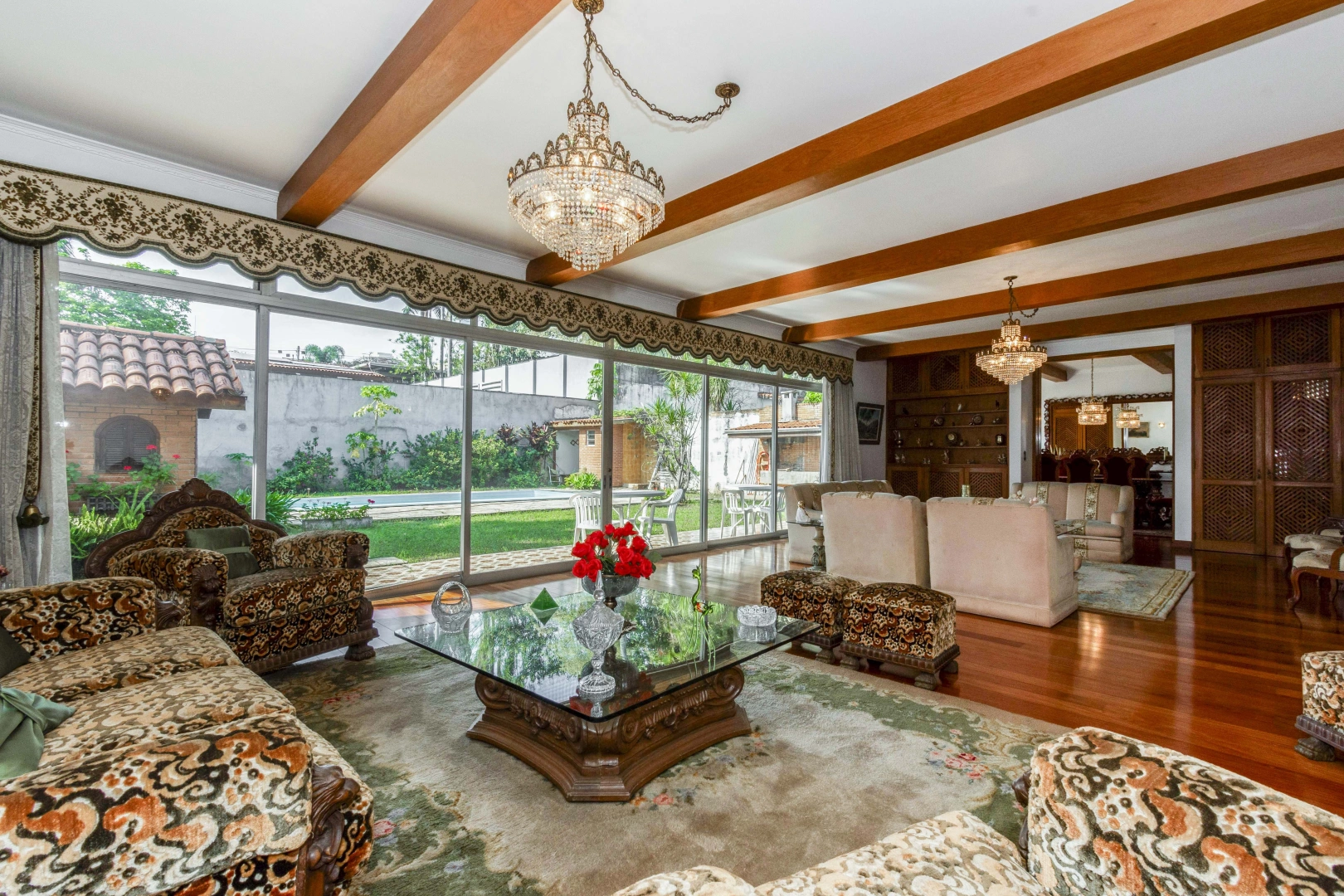 Casa ampla e confortável - Imagem 9