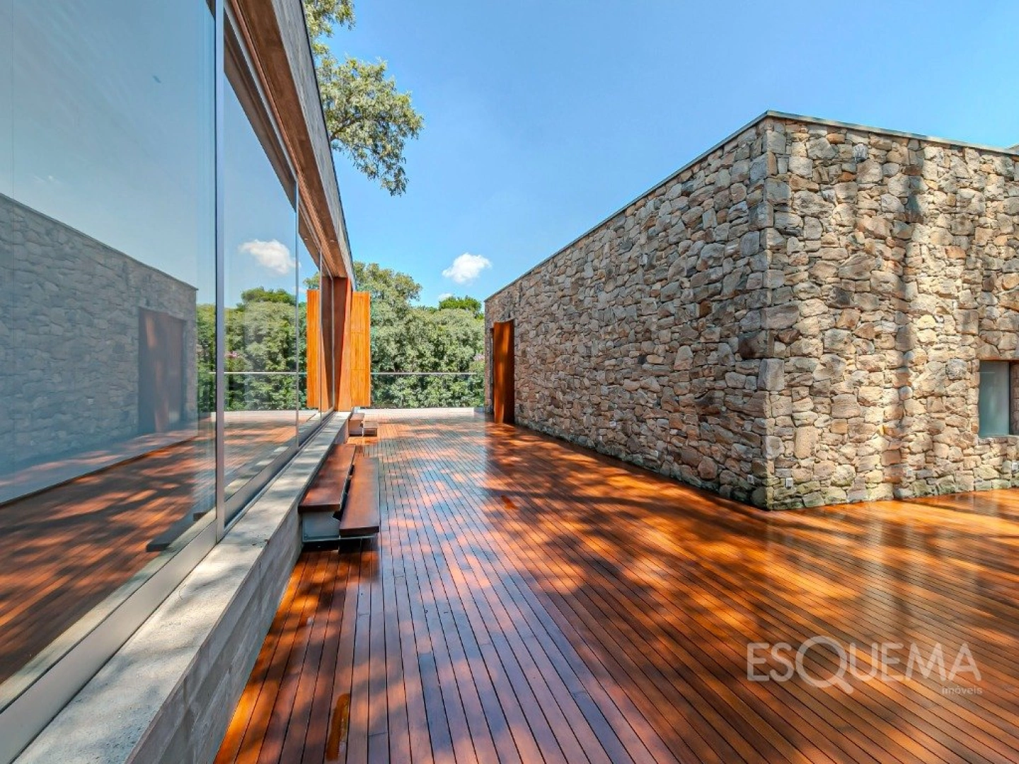 Casa com projeto contemporâneo, assinado por Felipe Hess - Imagem 15