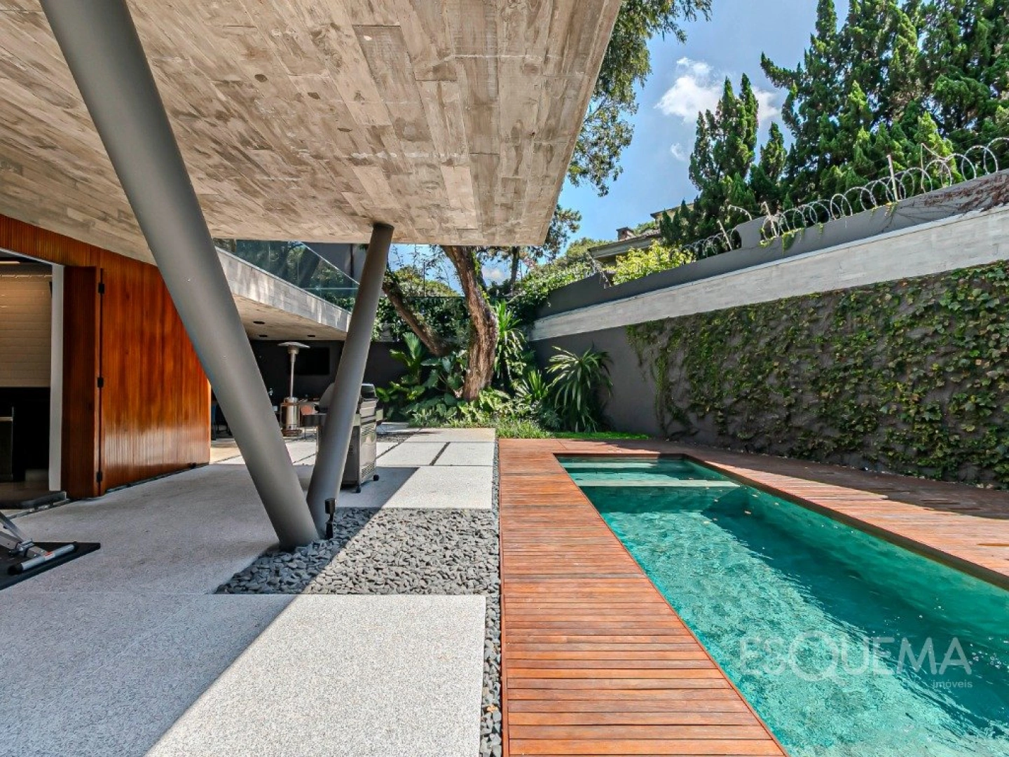 Casa com projeto contemporâneo, assinado por Felipe Hess - Imagem 4