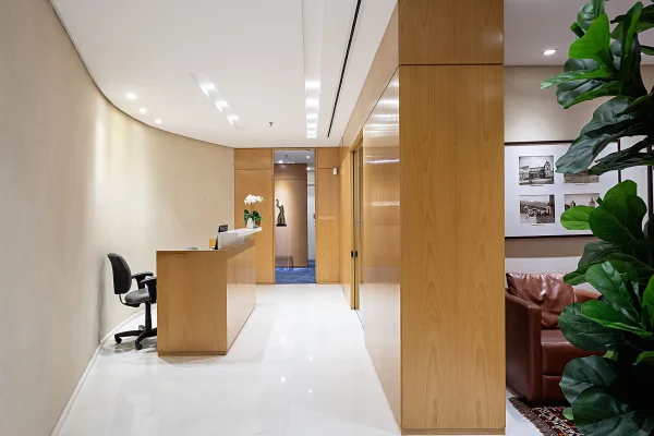 Conjunto comercial, com excelente espaço e infraestrutura