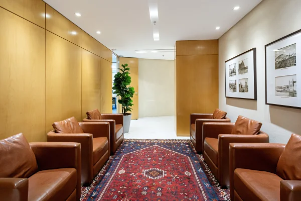 Conjunto comercial, com excelente espaço e infraestrutura