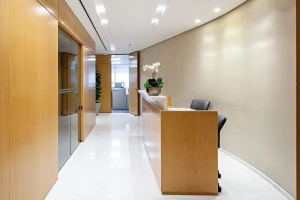 Conjunto comercial, com excelente espaço e infraestrutura