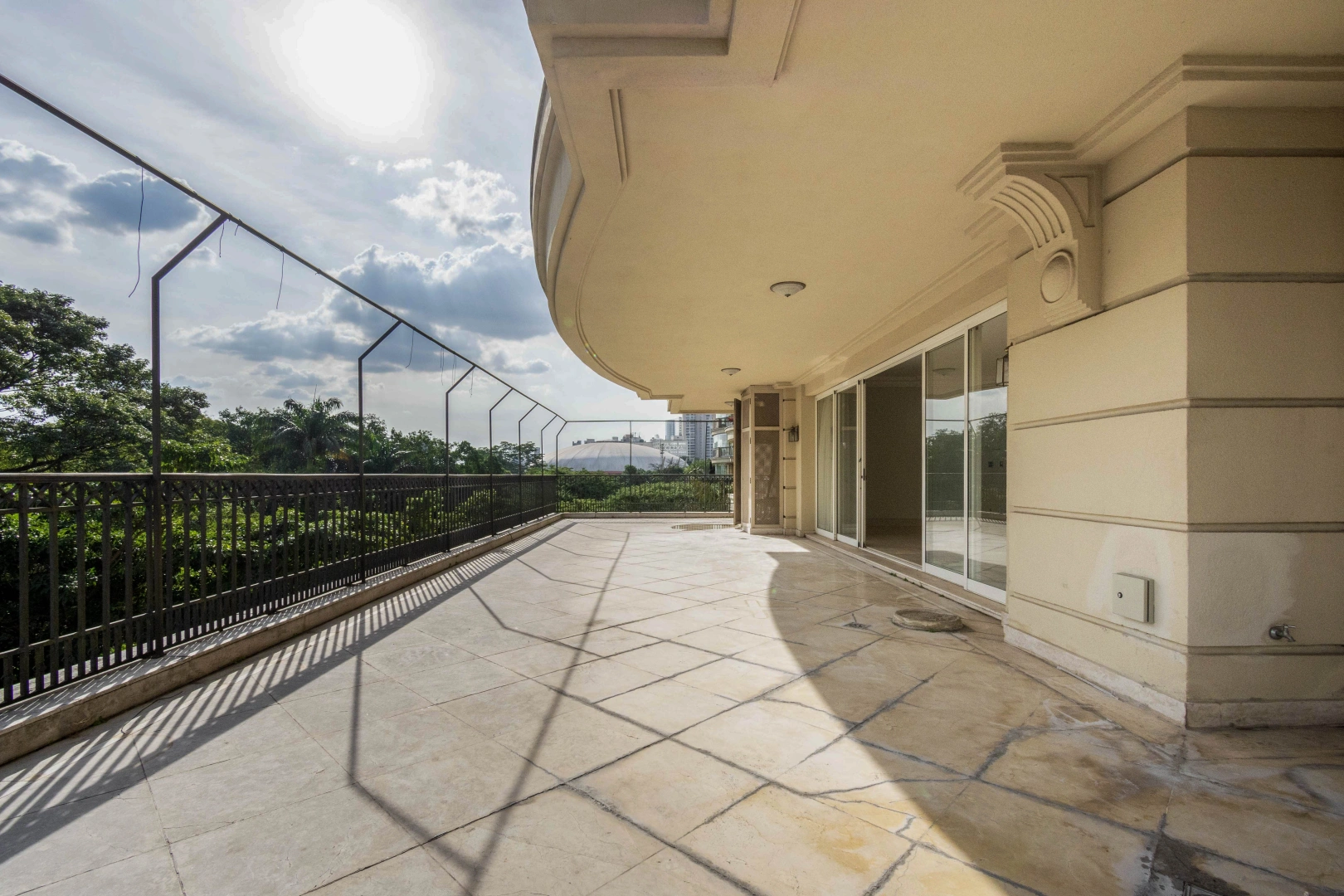 Apartamento em prédio exclusivo próximo ao Parque Ibirapuera - Imagem 1