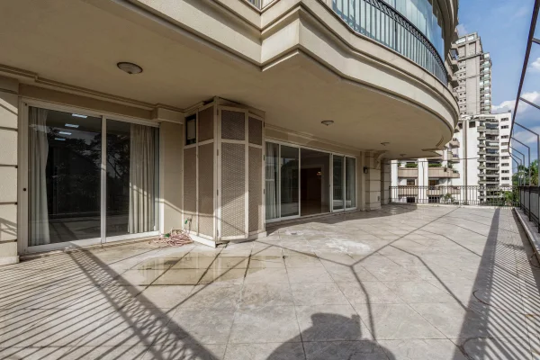 Apartamento em prédio exclusivo próximo ao Parque Ibirapuera