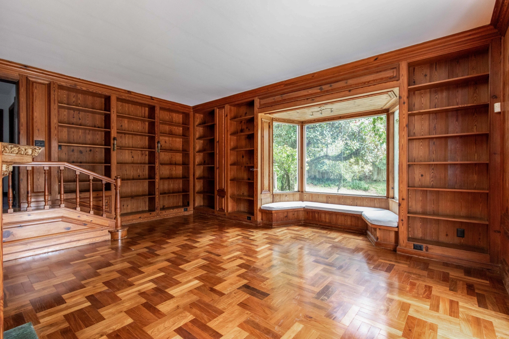 Casa com piscina em condomínio fechado - Imagem 14