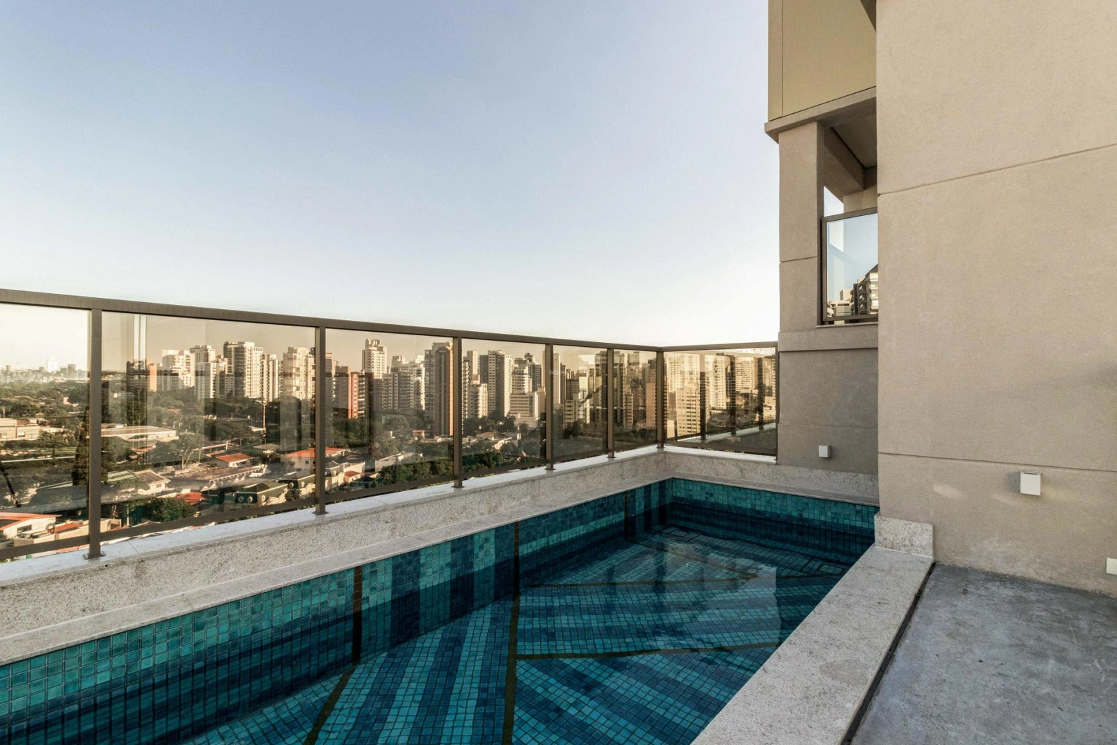 Cobertura duplex bem localizada - Imagem 3