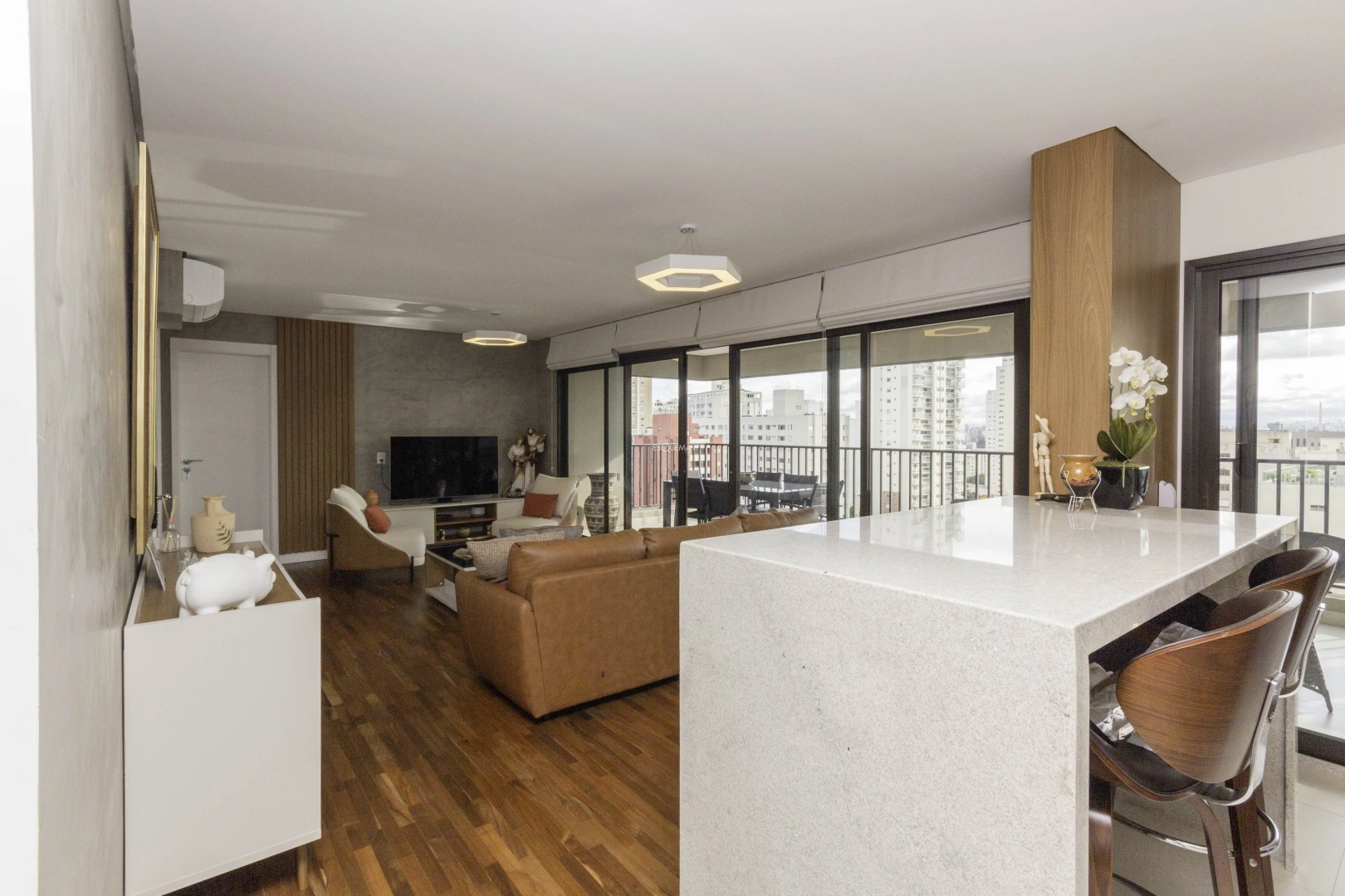 Apartamento reformado e pronto para morar - Imagem 7