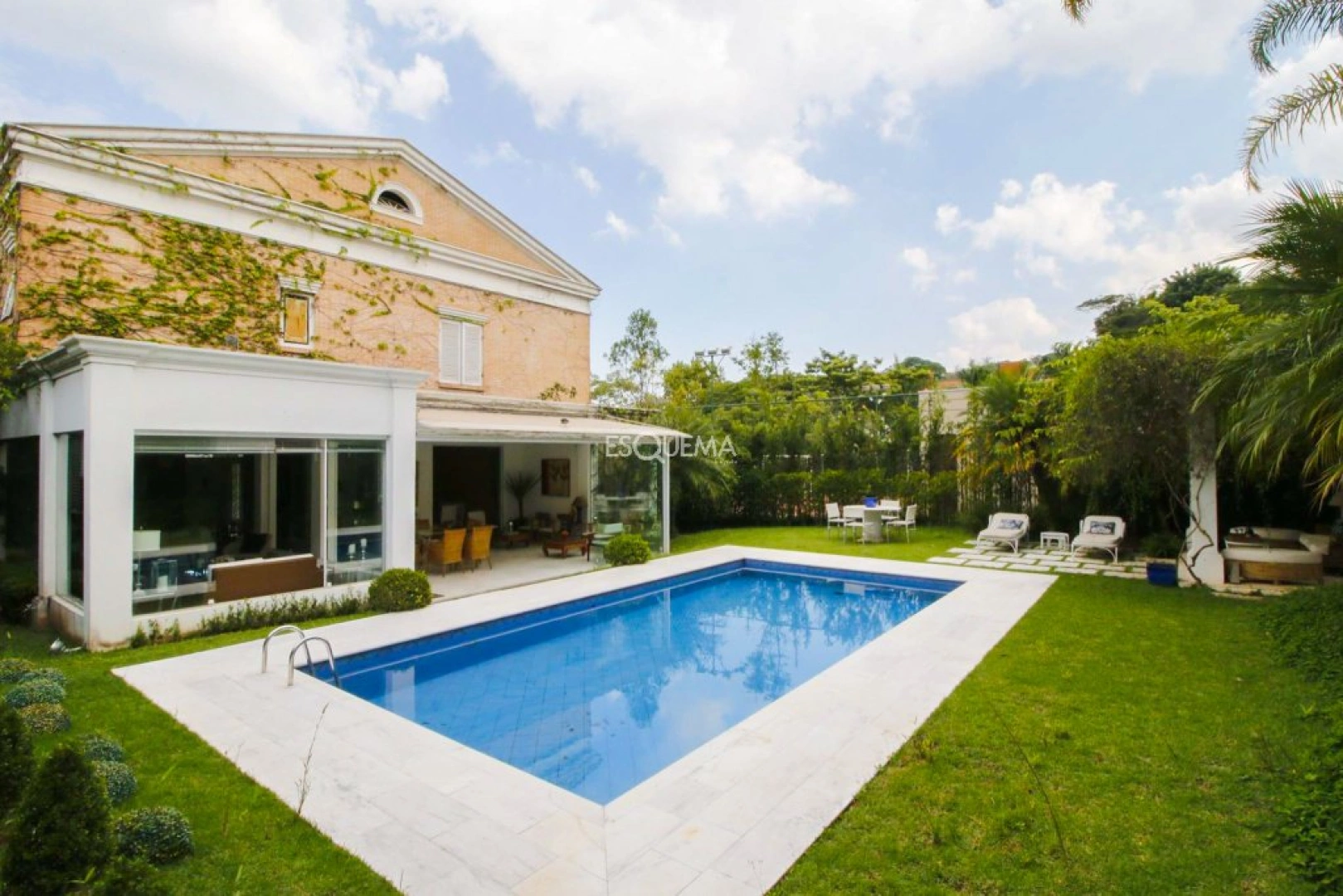 Casa em condomínio cobiçado - Imagem 5