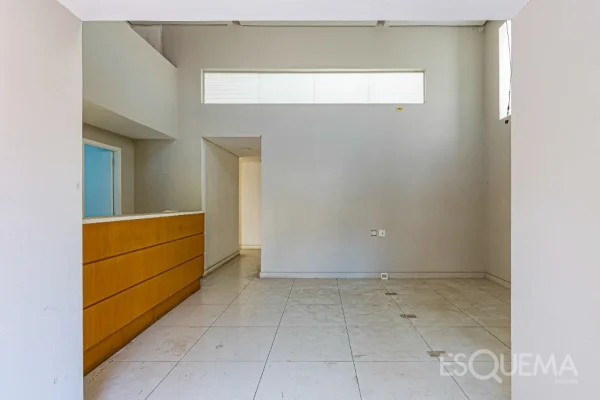 Casa comercial próxima ao Parque Ibirapuera
