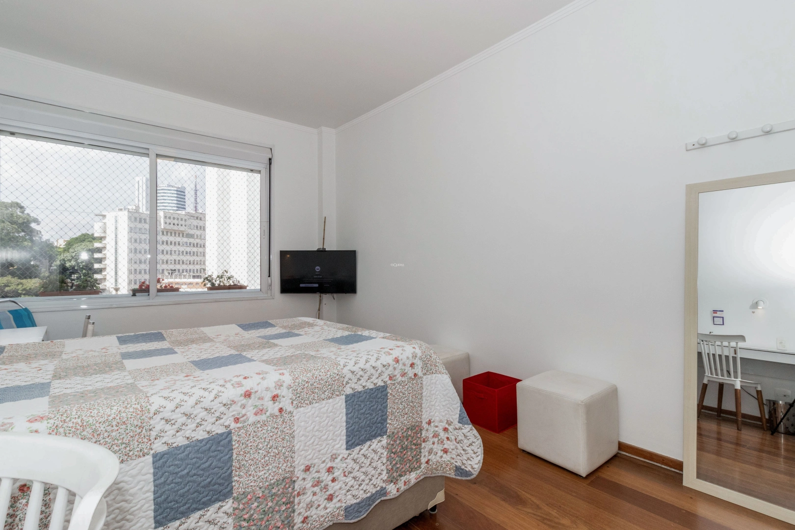 Apartamento reformado e com living  amplo, proximo da Rua Artur de Azevedo - Imagem 10