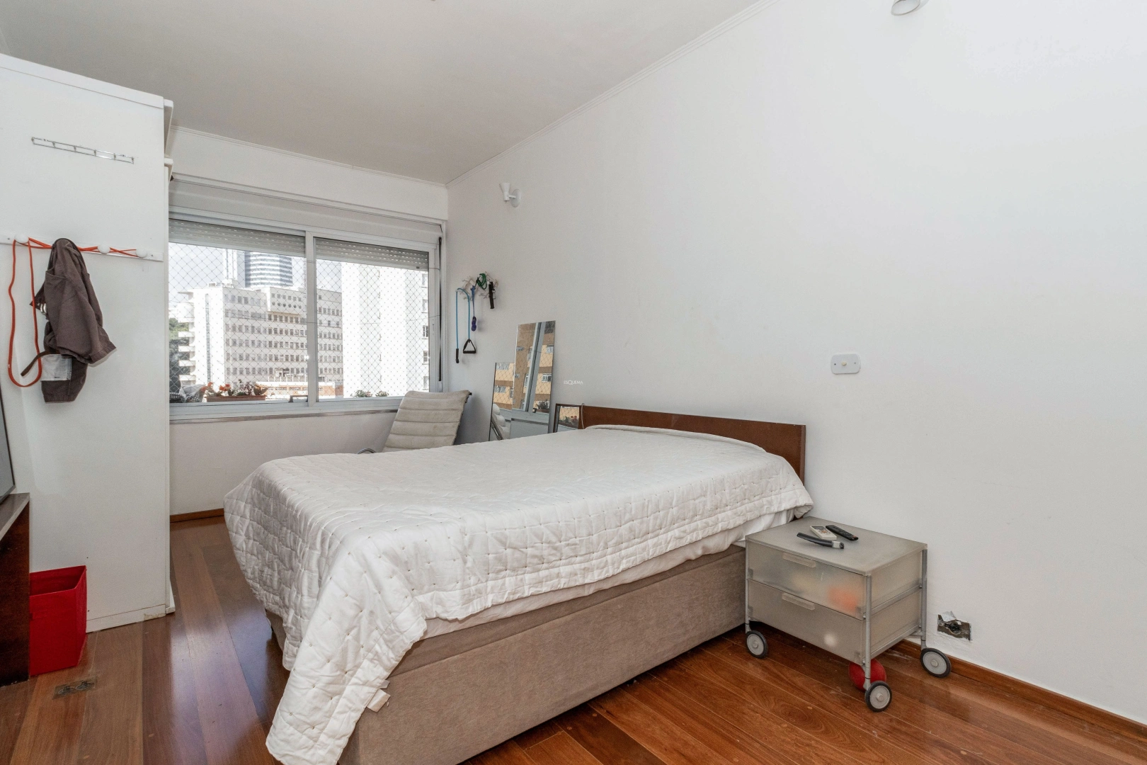 Apartamento reformado e com living  amplo, proximo da Rua Artur de Azevedo - Imagem 13