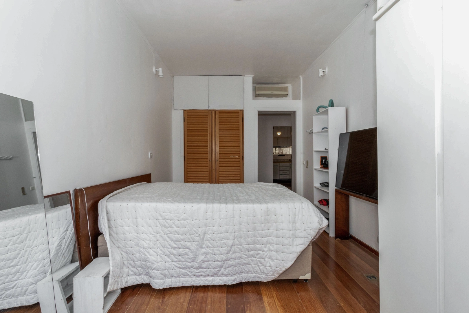 Apartamento reformado e com living  amplo, proximo da Rua Artur de Azevedo - Imagem 14