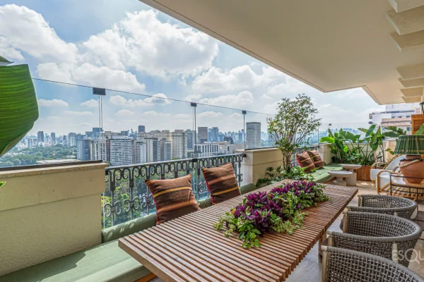 Apartamento reformado com projeto Triplex em frente ao Clube Pinheiros