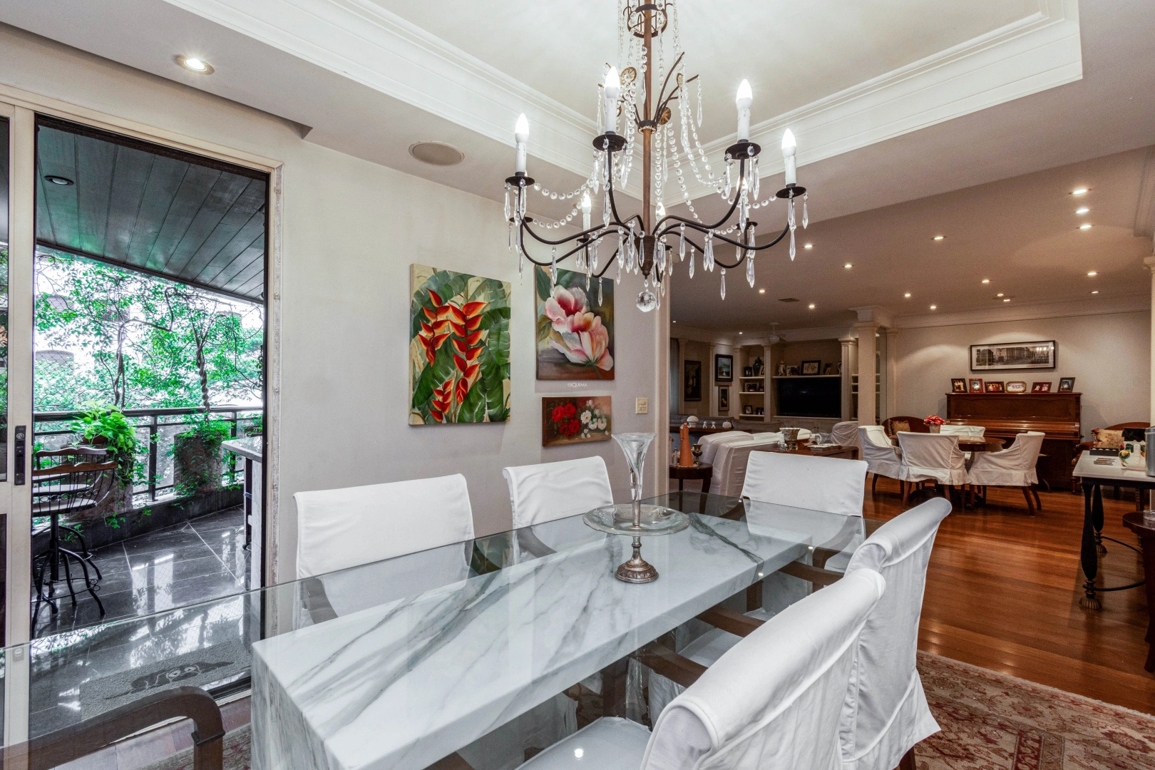 Apartamento em rua arborizada - Imagem 14