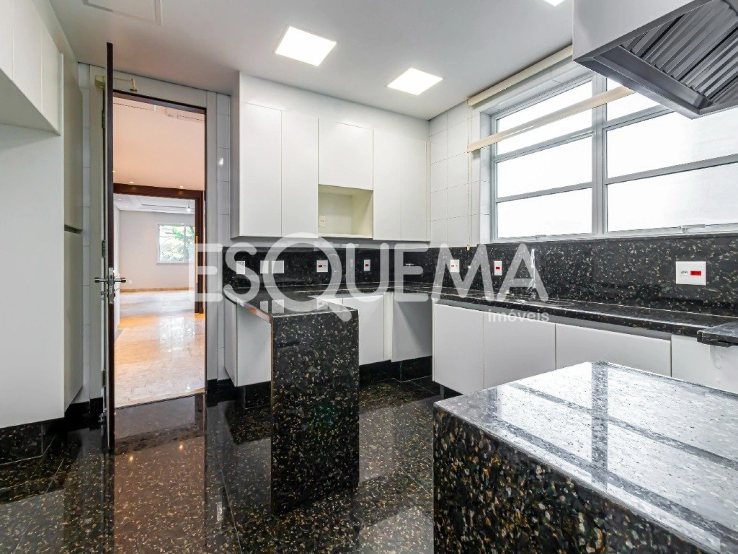 Apartamento em frente ao Clube Pinheiros - Imagem 12