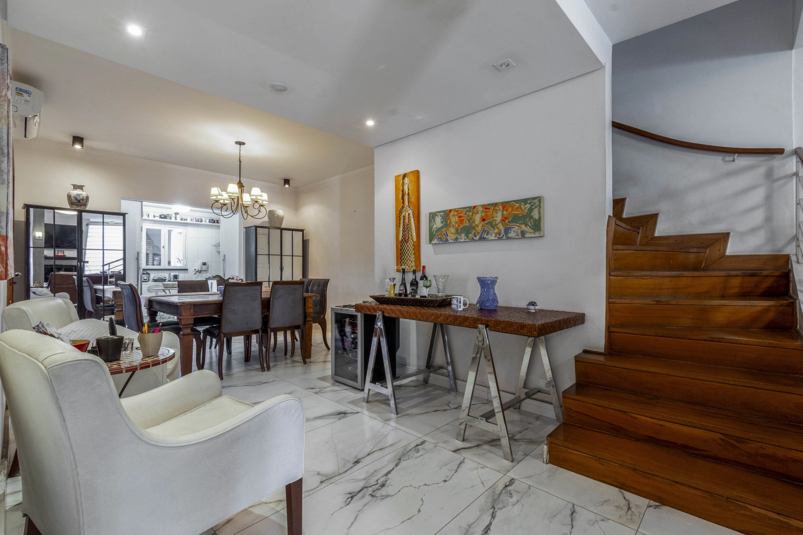 Casa bem localizada, a quadras do Parque Ibirapuera - Imagem 2